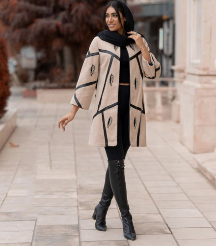 پالتو فوترزنانه آستردار قد۹۰ سنگدوزی شده